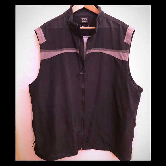 nike sleeveless windbreaker